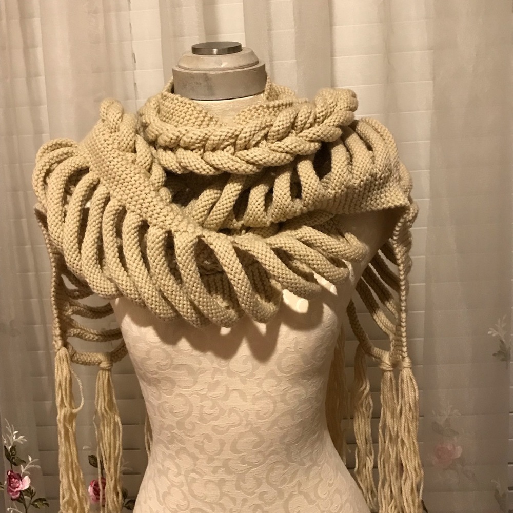 Scarfs - Picture 6 of 8